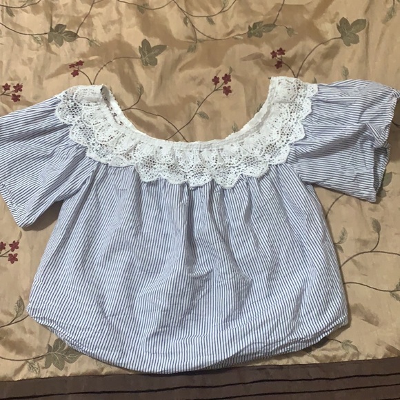 Forever 21 Smocked Puff Sleeve Top - Picture 4 of 8